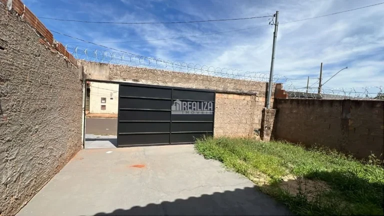 Imagem Casa com 2 dormitórios no bairro Jardim Maria Alice, Uberaba