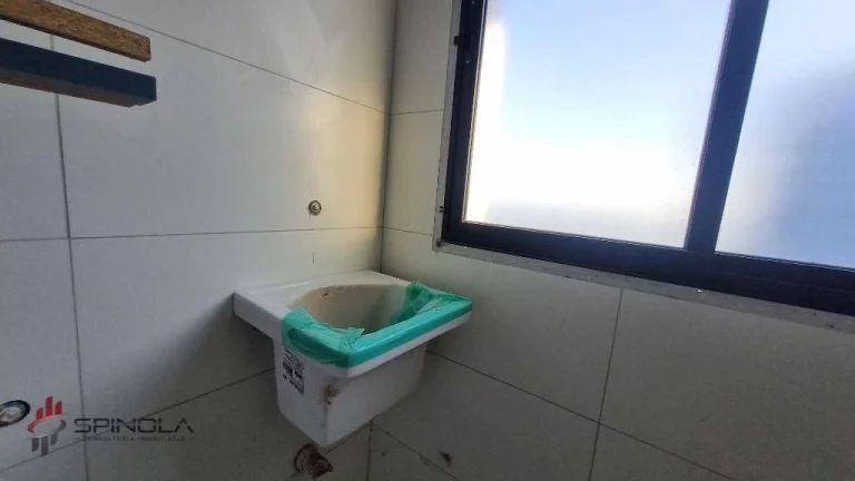 Imagem Apartamento com 2 dormitórios à venda, 42 m² por R$ 529.000,00 - Maracanã - Praia Grande/SP