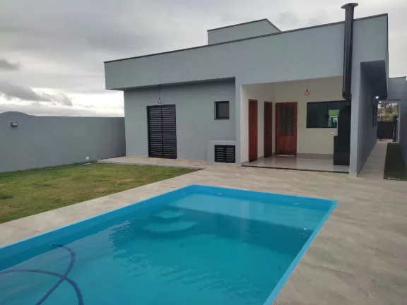 Imagem Casa térrea à venda com 3 quartos, sendo 1 suíte, em Loteamento Parque Residencial Serras de Atibaia II, Atibaia - SP