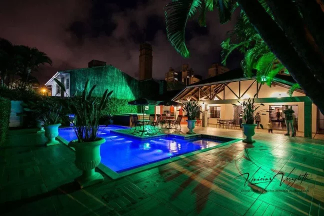 Imagem Casa para Temporada em Balneário Camboriú / SC no bairro Centro