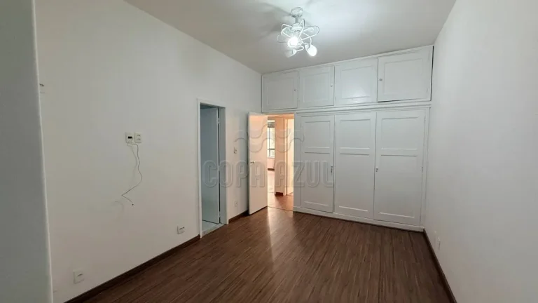 Imagem Copacabana – Rua Figueiredo Magalhăes | Residencial › Apartamento 3 quarto(s) à Venda