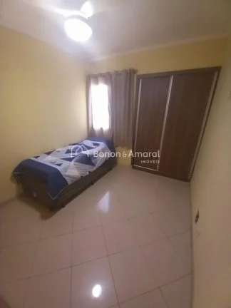 Imagem Este apartamento foi totalmente reformado e oferece um ambiente muito bem iluminado e arejado. Local...