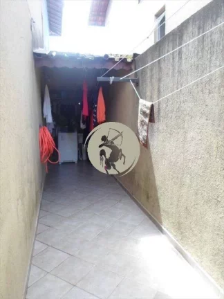 Imagem OPORTUNIDADE!!!! SOBRADO BEM LOCALIZADO, A 400 METROS DA PRAIA EXCELENTE INVESTIMENTO, ACEITA APARTA...