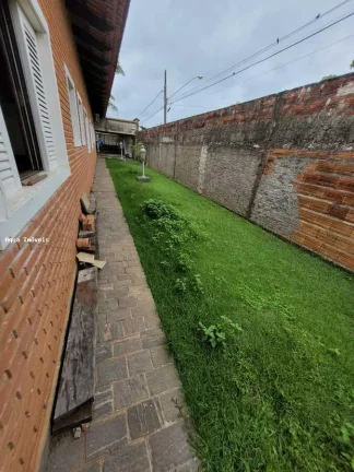 Imagem Casa para Venda em Itanhaém, Jardim Itanhaem, 4 dormitórios, 4 suítes, 2 banheiros, 6 vagas
