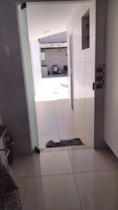Imagem Casa à venda no bairro Aruana em rua pública | 3/4, 250m², 2 vagas | Consultor Imobiliário Especialista