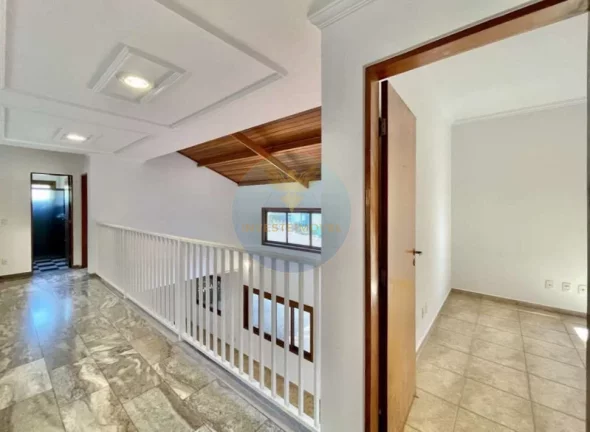 Imagem Casa em Condomínio a Venda no bairro Granja Viana - Carapicuíba, SP
