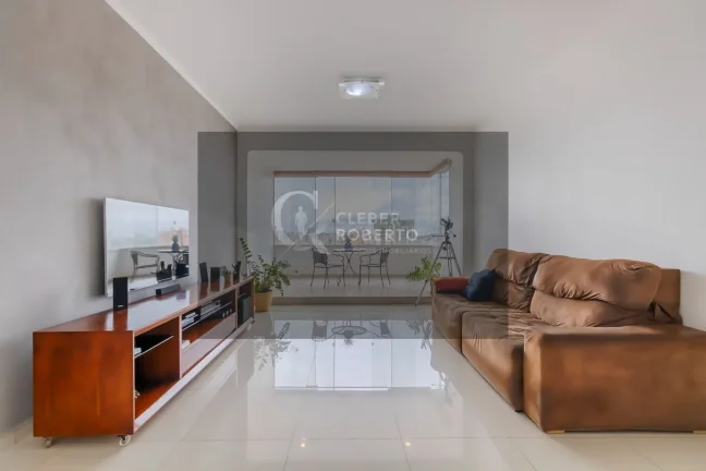Apartamento à venda no Centro – 157 m² | 3 Dormitórios (1 Suíte
