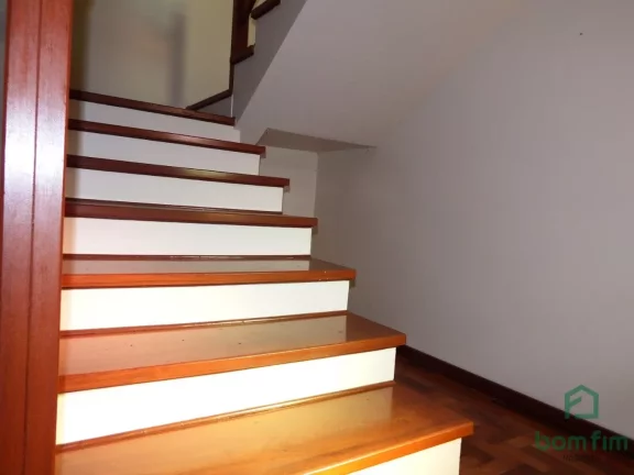 Imagem Casa de 3 dorm. para locação no bairro Glória, Porto Alegre/RS. - CA2740