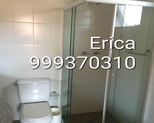 Imagem Lindo sobrado em condomínio fechado com 4 suítes FL11