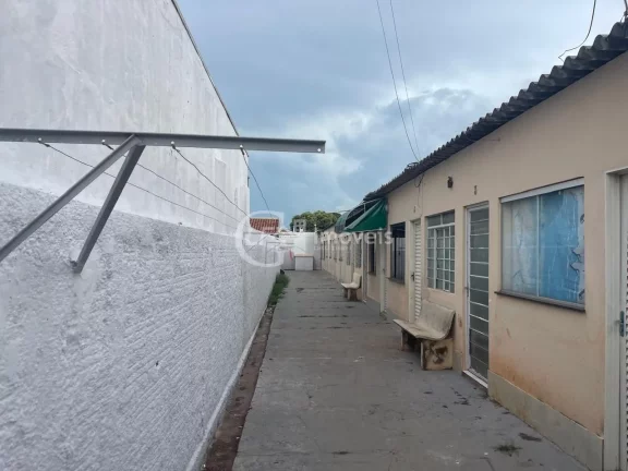 Imagem Imóvel de Luxo em Campo Grande-MS: Casa à Venda no Bairro Santo Antônio com 12 Quartos, 12 Banheiros e 270,36 m² de Área.