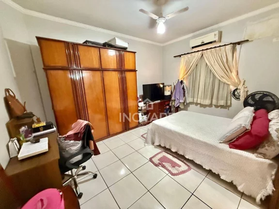 Imagem Casa com 3 dormitórios à venda, 234 m² por R$ 600.000,00 - Alto da Boa Vista - Itumbiara/GO