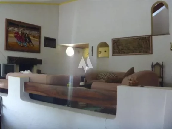 Imagem Casa / Resort com 3 dormitórios e 1 suíte em Condomínio - São Paulo