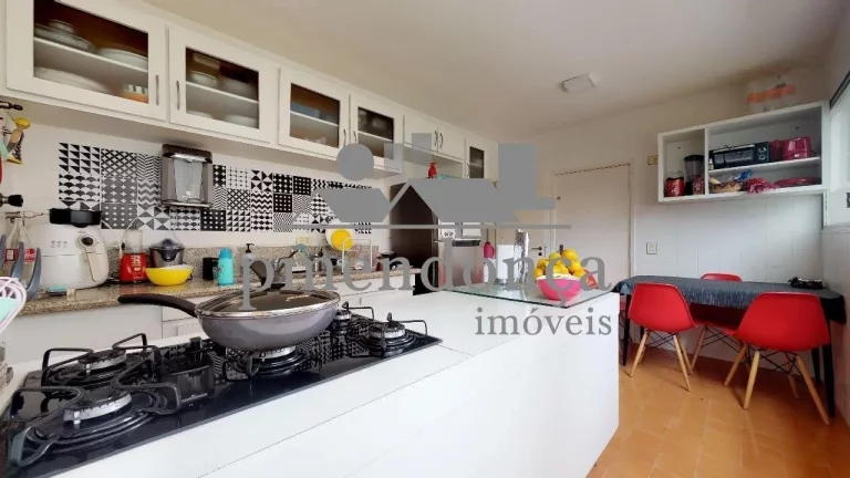 Imagem Apartamento à venda na Rua Sabará com 4 quartos sendo 1 suíte e 2 vagas, 151m²