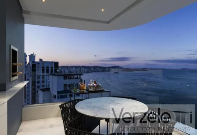 Imagem Apartamento 4 ou + dormitórios para Venda em Balneário Camboriú / SC no bairro Centro