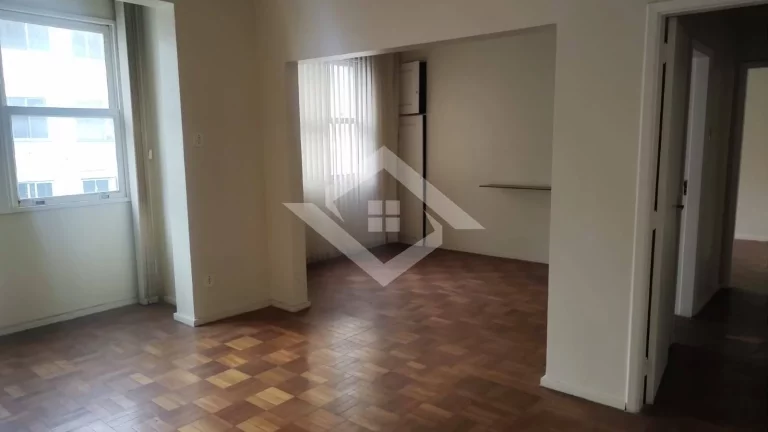 Imagem Apartamento de 2 Quartos para Venda em Copacabana com 100 m²