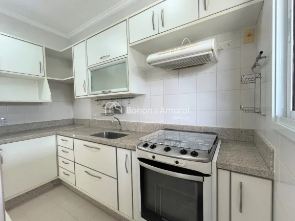 Imagem Casa muito bem distribuída em condomínio fechado, situada em uma das regiões mais valorizadas de ...