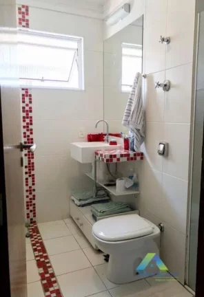 Imagem Linda casa a 10 minutos da estação do metro Conceição com 3 dormitórios,2 vagas área gourmet, localização privilegiada excelente valor!