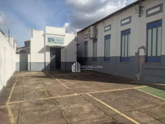 Imagem Imóvel em área comercial, no centro, próximo à Praça do FRIPISA, à venda por R$ 2.500.000,00