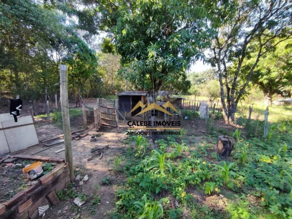 Imagem Chácara com 2 dormitórios à venda, 2611 m² por R$ 350.000,00 - Congonhal - Tatuí/SP