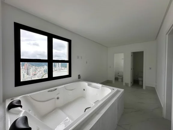 Imagem Cobertura com 4 dormitórios à venda sendo 4 suítes, 418 m² por - R$ 13.047.204,00 - Centro - Itapema/SC