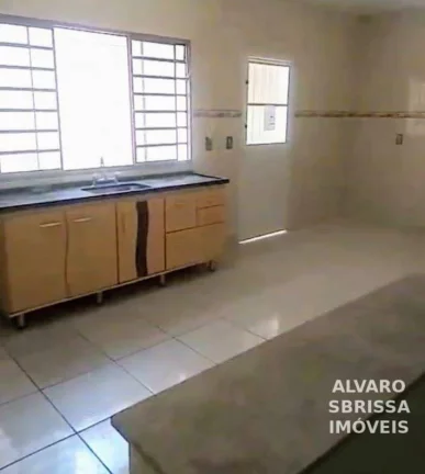 Imagem Casa com 2 dormitórios 1 suíte na Vila Leis em Itu SP com excelente localização próximo ao comércio