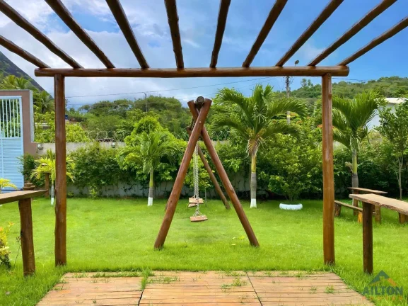 Imagem Casa Duplex com 04 Quartos à Venda de Frente p/ Mar na Praia de Piúma/ES
