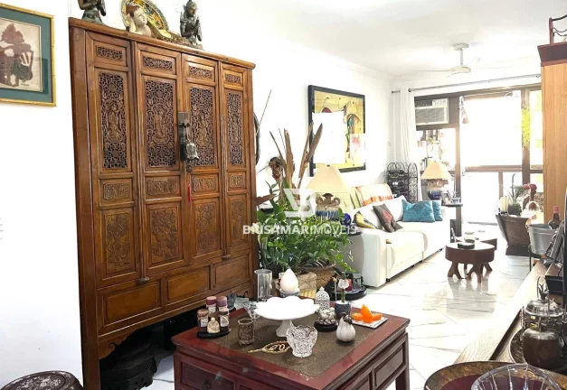 Imagem PTANGUEIRAS- LOCALIZAÇÃO ESPETACULAR , TOTALMENTE REFORMADO , 02 VAGAS DE GARAGEM NO PRÉDIO.
