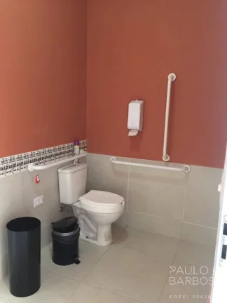 Imagem Sobrado Comercial com renda compatível - 271,5m²