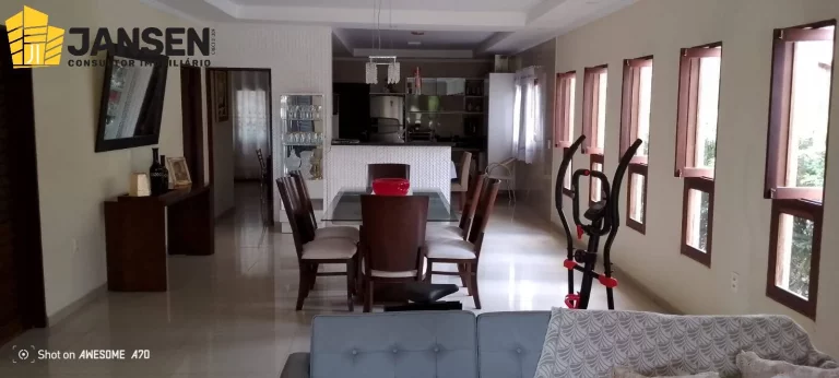Imagem CASA DE CAMPO COM 03 QUARTOS SENDO 02 SUÍTES EM CONDOMÍNIO FECHADO
