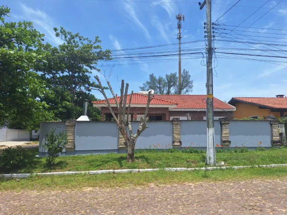 Imagem Casa à venda em Torres, Centenário, com 3 quartos, 126,05m²