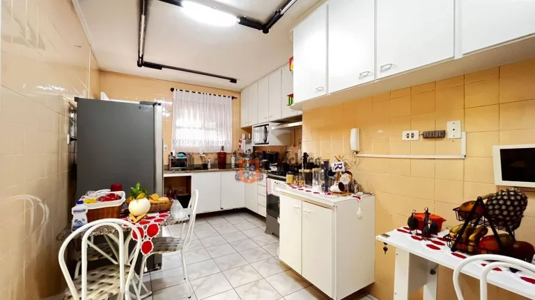 Imagem Apartamento com 2 dormitórios à venda, 100 m² por R$ 480.000 - Ponta da Praia - Santos/SP