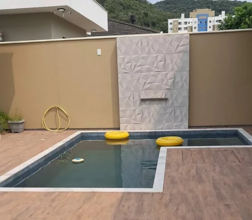 Imagem Casa à Venda, 360m2, 3 Dormitórios(1S), Pedra Branca, Palhoça/SC