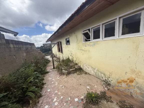 Imagem Casa com Edícula à Venda em Bairro Popular