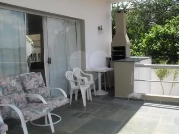 Imagem Sobrado à venda com 3 quartos, sendo 3 suítes, em Morumbi, São Paulo - SP