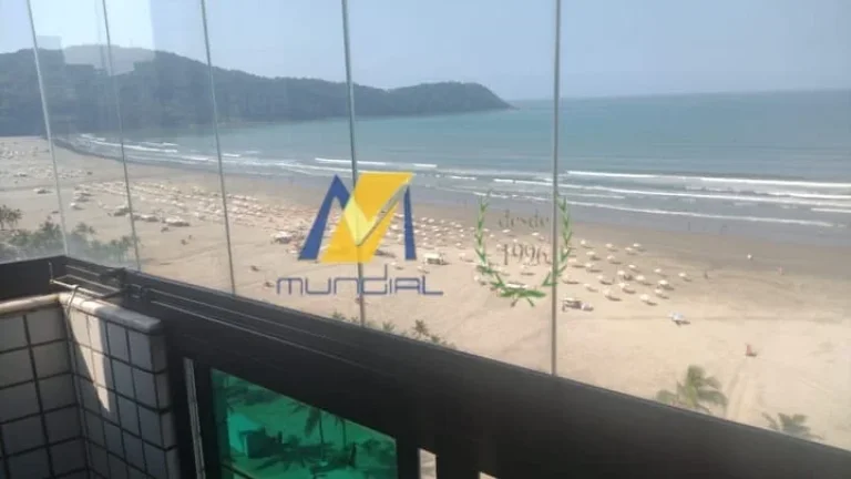 Imagem Você sabia que existe um condomínio PÉ NA AREIA com salão de festas.