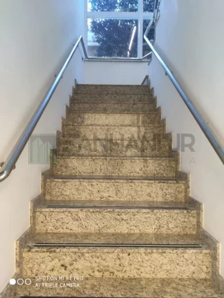Imagem Descubra o seu novo endereço comercial dos sonhos no coração do Jardim Europa! Esta incrível casa comercial oferece uma ampla área externa perfeita pa