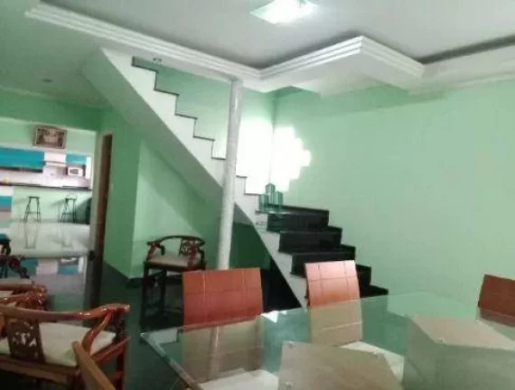 Imagem Sobrado com 3 dormitórios para alugar, 239 m² por R$ 3.689,00/mês - Jardim Santa Rita - Guarulhos/SP