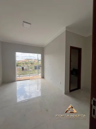 Imagem Casa Duplex 03 quartos sendo 01 suíte - Residencial Bethânia - CÓD 936