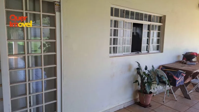 Imagem Casa de luxo no Condomínio Bosque das Colinas, bairro Royal Park, zona sul de Ribeirão Preto-SP 3 quartos, 1 suíte, 1 sala, 2 banheiros, 4 vagas de garagem, 180m² Quer Imóvel Negócios Imobiliários.