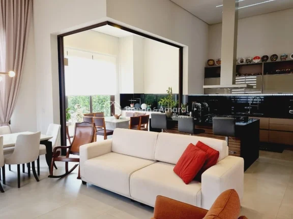 Imagem Casa à venda no Condomínio Reserva Real em Paulínia

Casa maravilhosa térrea com 4 anos, com 3 q...