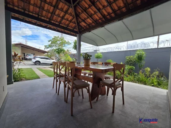 Imagem VENDO CASA 5/4 SENDO TRÊS COM SUITE