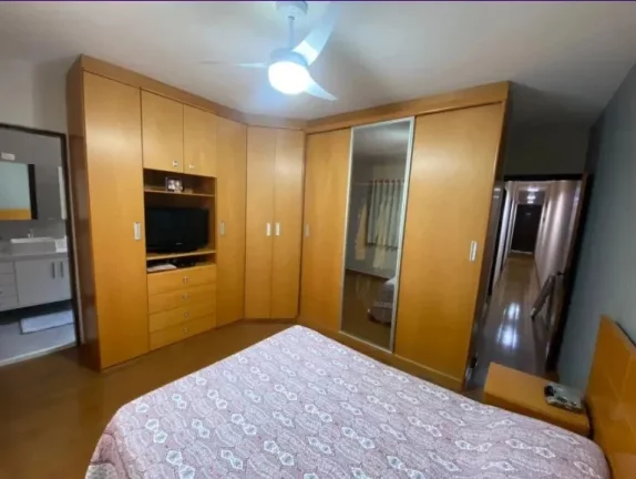 Imagem Casa para Venda em São Paulo, Lapa, 6 dormitórios, 1 suíte, 4 banheiros, 4 vagas
