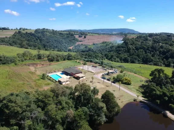 Imagem Casa á venda c/ 03 dormitórios, Condomínio Village Araçoiaba - Araçoiaba da Serra/SP