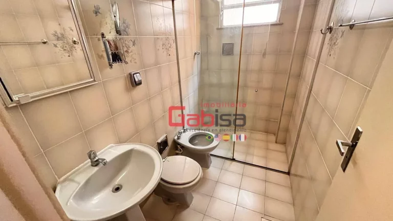 Imagem Apartamento com 3 dormitórios à venda, 110 m² por R$ 650.000,00 - Centro - Cabo Frio/RJ