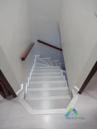Imagem Santo André condomínio fechado Sobrado 47M², 2 dormitórios, 1 vaga, ótima localização e valor !!!