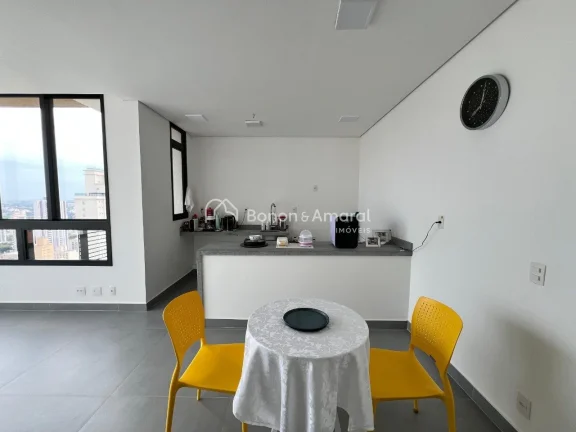 Imagem Apartamento de 1 quarto, localizado no último andar em um edifício moderno com estrutura residenci...