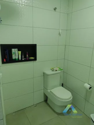 Imagem xcelente sobrado recém reformado com elétrica e hidráulica novas em localização privilegiada em área nobre na Vila das Mercês/ Zona sul