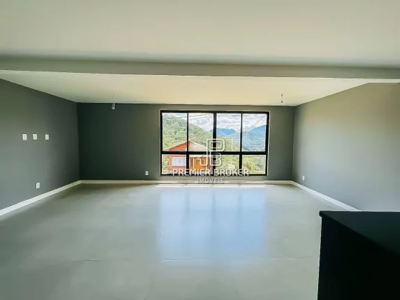 Imagem Casa à venda, 160 m² por R$ 745.000,00 - Albuquerque - Teresópolis/RJ