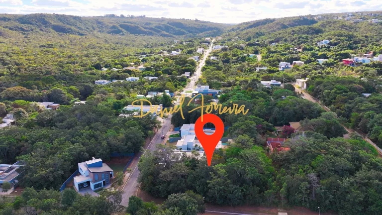 Imagem Terreno de esquina, plano com 1.180 m² no Condomínio Santa Monica