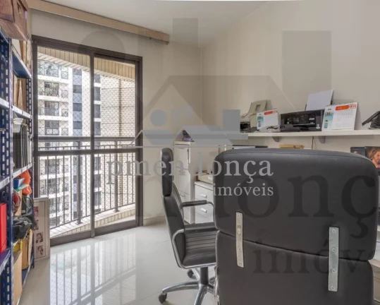 Imagem Excelente apartamento no Alto da Lapa com 247m².